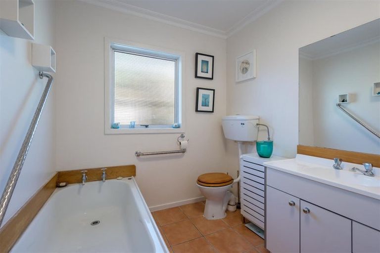 Photo of property in 2/3a Suter Street, Stoke, Nelson, 7011