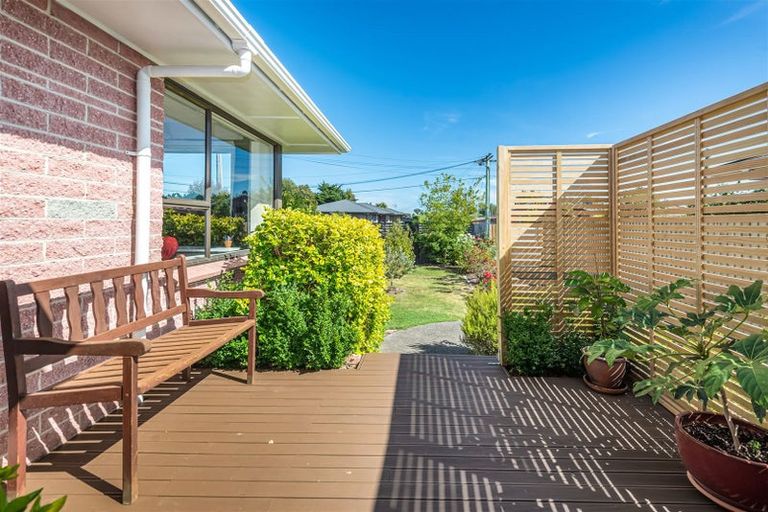Photo of property in 61 Frensham Crescent, Woolston, Christchurch, 8062
