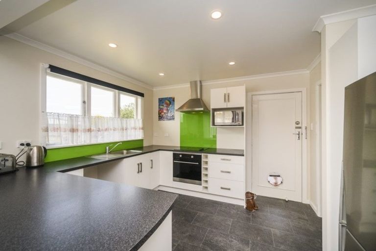 Photo of property in 29 Liverpool Street, Takaro, Palmerston North, 4412
