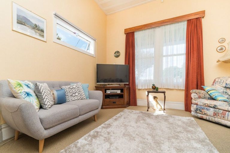 Photo of property in 7 Lambert Street, Marton, 4710