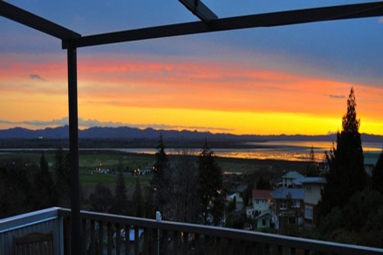 Photo of property in 114 Korokoro Crescent, Thames, 3500