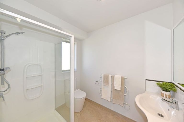 Photo of property in 9 Mollymawk Place, Woolston, Christchurch, 8023