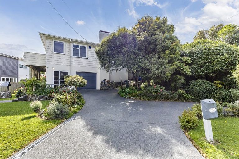 Photo of property in 13 Kowhai Street, Tawa, Wellington, 5028