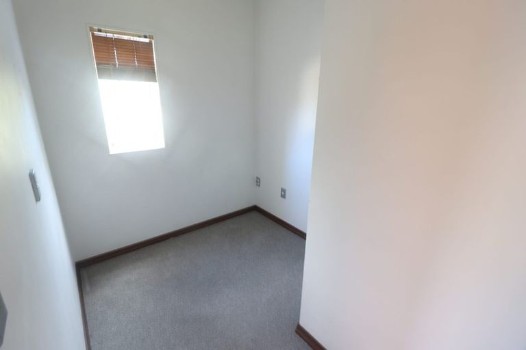 Photo of property in 2/879 East Coast Road, Northcross, Auckland, 0632