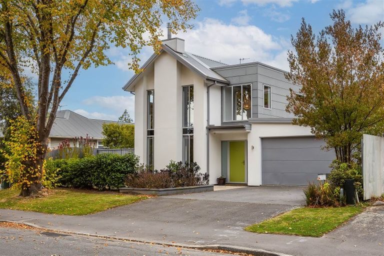 Photo of property in 15 Bowenvale Avenue, Cashmere, Christchurch, 8022