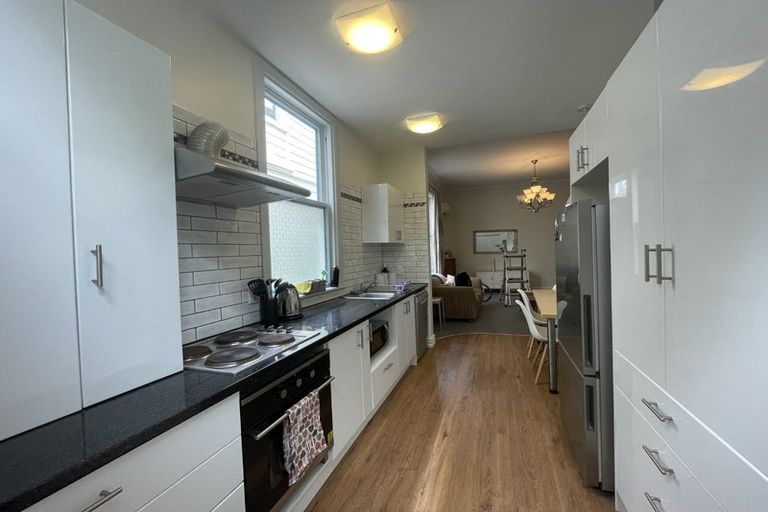 Photo of property in 359 The Terrace, Te Aro, Wellington, 6011
