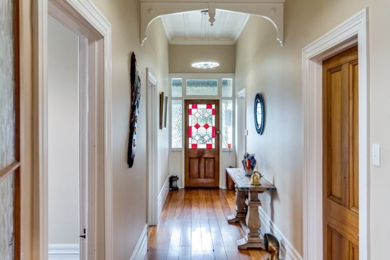 Photo of property in 72 Nelson Crescent, Napier South, Napier, 4110