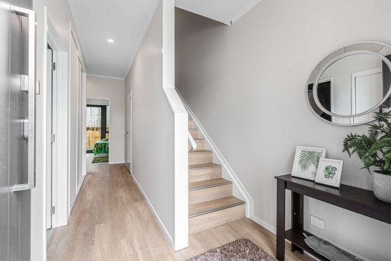 Photo of property in 2/2 Wesley Street, Devonport, Auckland, 0624