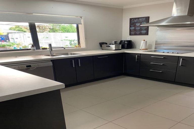 Photo of property in 2 Wakatere Place, Thames, 3500