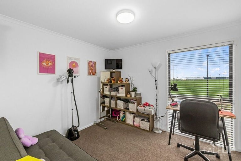 Photo of property in 28 Rahopuru Road, Westgate, Auckland, 0614