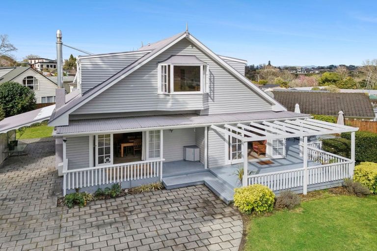 Photo of property in 11 Hall Street, Cambridge, 3434