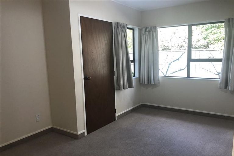 Photo of property in 18 Middle Road, Havelock North, 4130