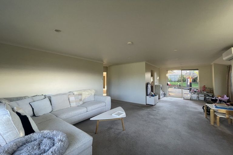 Photo of property in 83 Te Wharau Drive, Greenhithe, Auckland, 0632