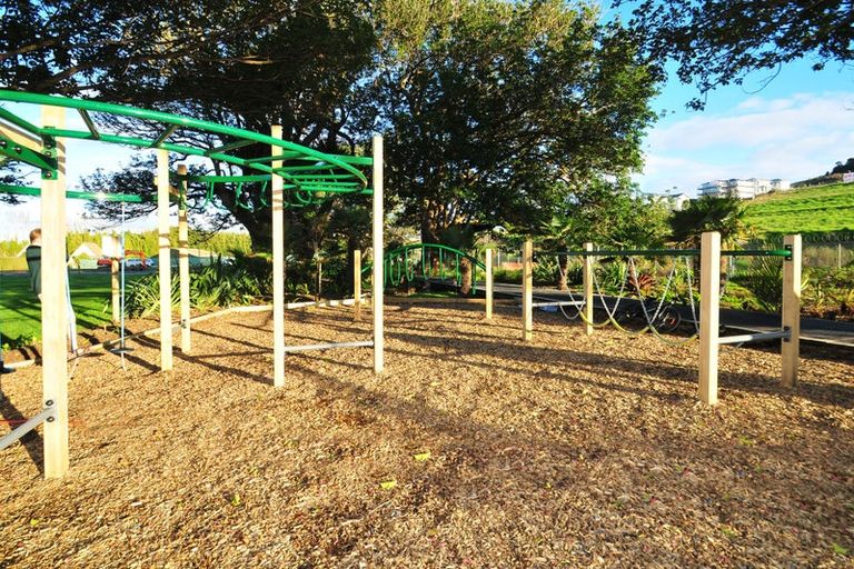 Photo of property in 2 Parkside Drive, Orewa, 0931