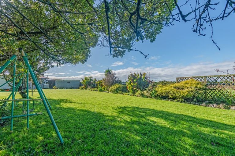 Photo of property in 12 Lawton Road, Newbury, Feilding, 4775