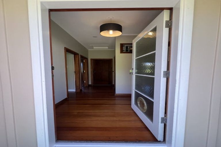 Photo of property in 137 Campbell Street, Karori, Wellington, 6012