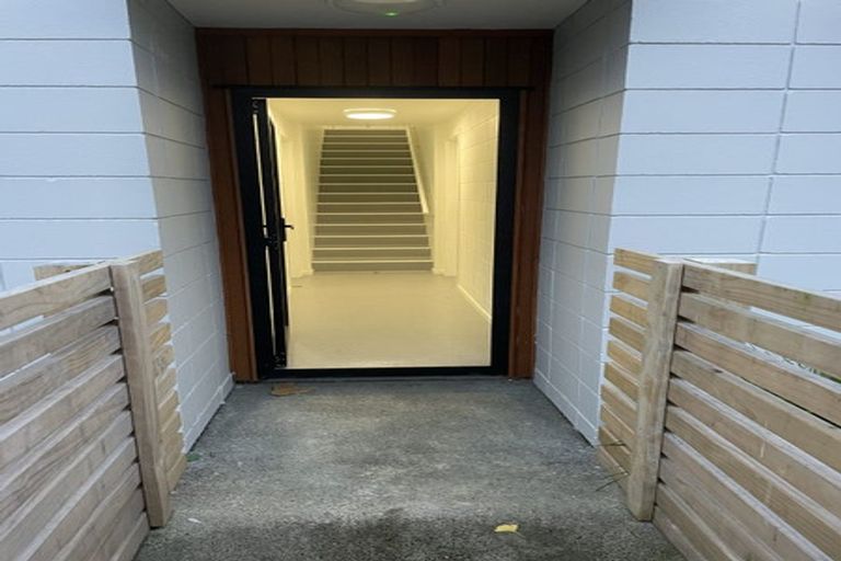 Photo of property in 10/129 St George Street, Papatoetoe, Auckland, 2025