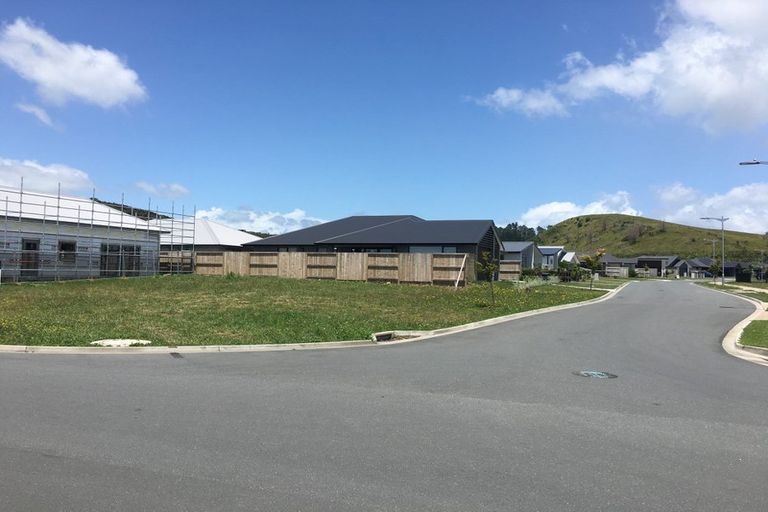 Photo of property in 12 Awataha Crescent, Pyes Pa, Tauranga, 3110