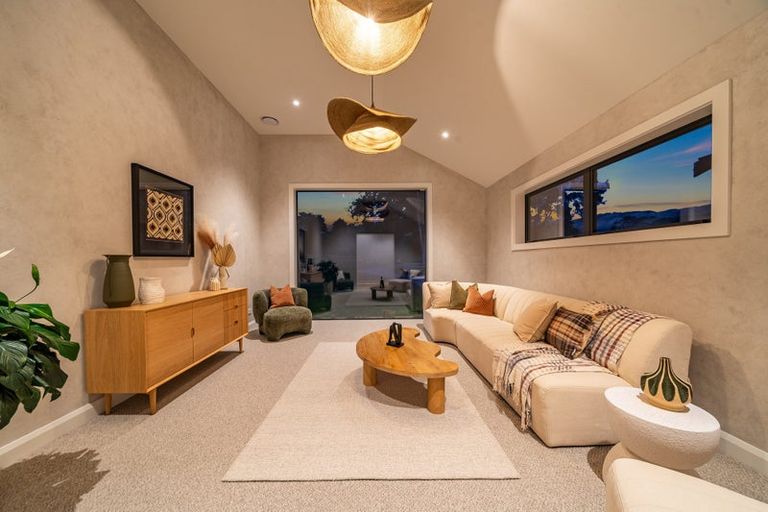 Photo of property in 405a Paekakariki Hill Road, Paekakariki Hill, Porirua, 5381
