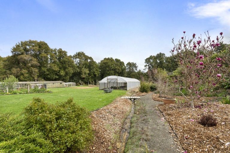 Photo of property in 120 East Mangahuia Road, Rangiwahia, Kimbolton, 4774