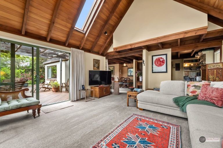 Photo of property in 131 Kings Crescent, Hutt Central, Lower Hutt, 5010