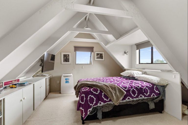 Photo of property in 14 Rimu Street, Levin, 5510