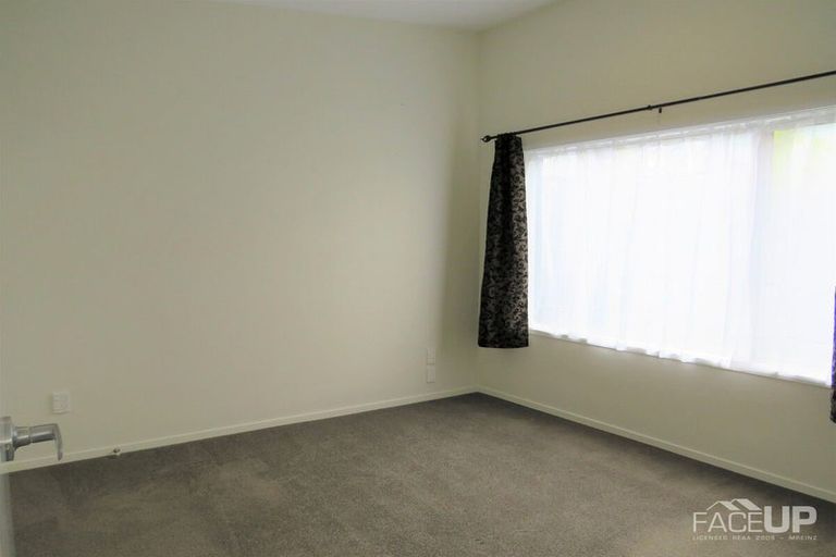Photo of property in 10 Squadron Drive, Hobsonville, Auckland, 0616