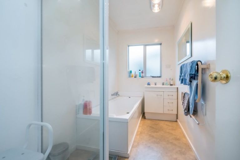 Photo of property in 9 Bush Street, Naenae, Lower Hutt, 5011