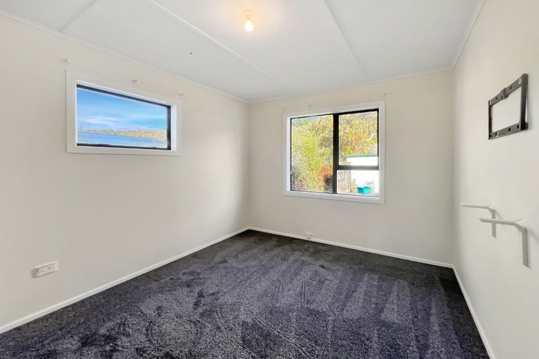 Photo of property in 27 Wainuiomata Road, Wainuiomata, Lower Hutt, 5014