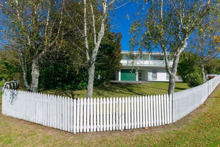 Photo of property in 50 Trelawney Crescent, Westown, New Plymouth, 4310