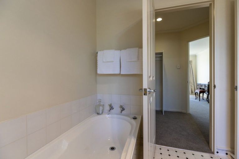 Photo of property in 40 Hadleigh Court, Paraparaumu, 5032