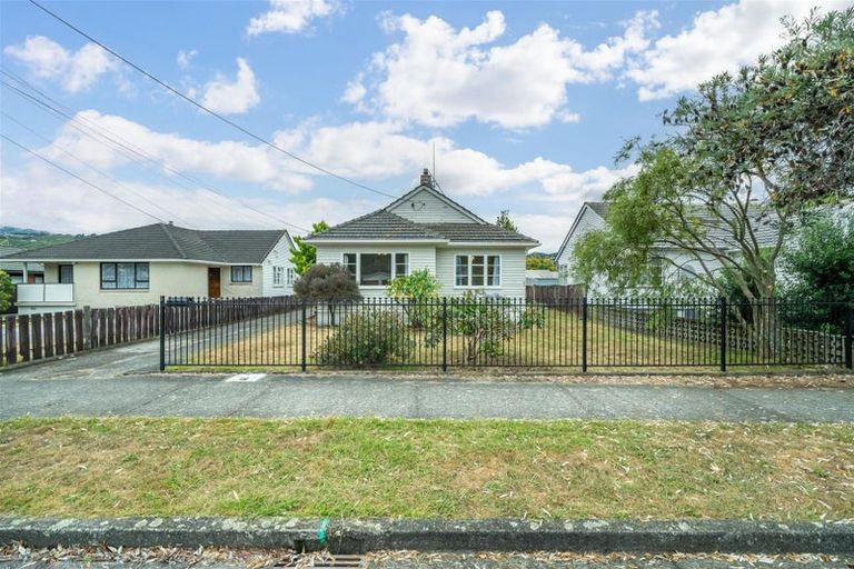 Photo of property in 8 Mcparland Street, Ebdentown, Upper Hutt, 5018