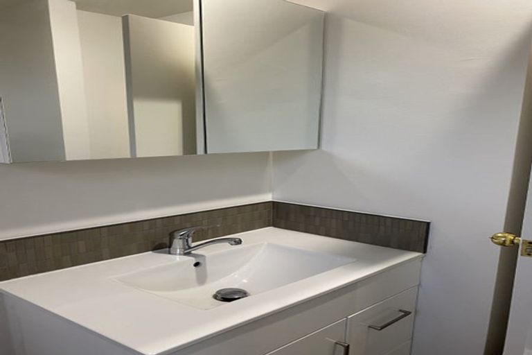 Photo of property in 1/35 Carnarvon Street, Linwood, Christchurch, 8062