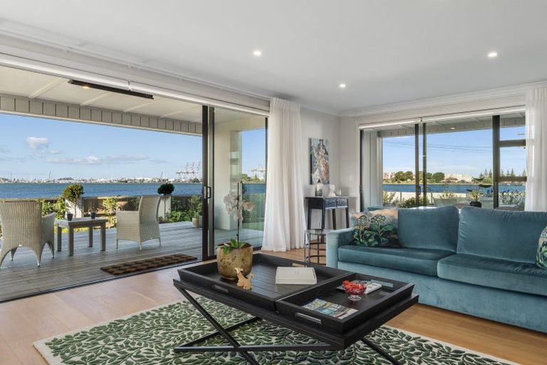 Photo of property in 2 Kulim Avenue, Otumoetai, Tauranga, 3110