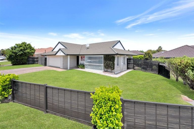 Photo of property in 11 Ballycullanie Place, Dannemora, Auckland, 2016