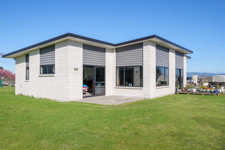 Photo of property in 6a Church Road, Maketu, Te Puke, 3189