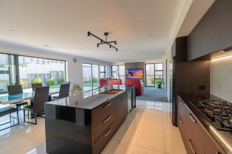 Photo of property in 50 Atherton Terrace, Churton Park, Wellington, 6037