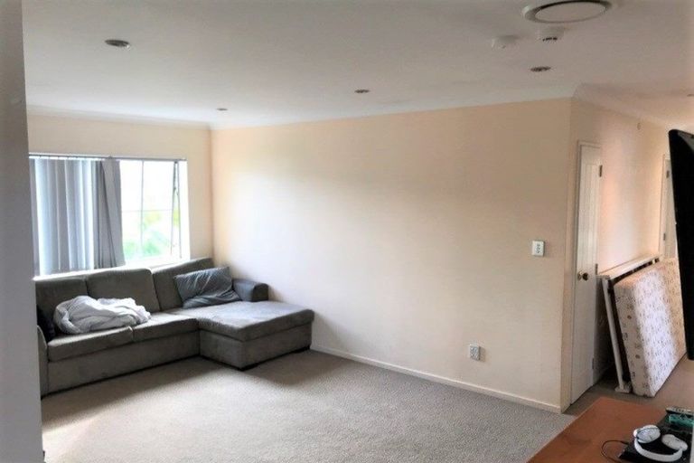 Photo of property in 68 Flanshaw Road, Te Atatu South, Auckland, 0610