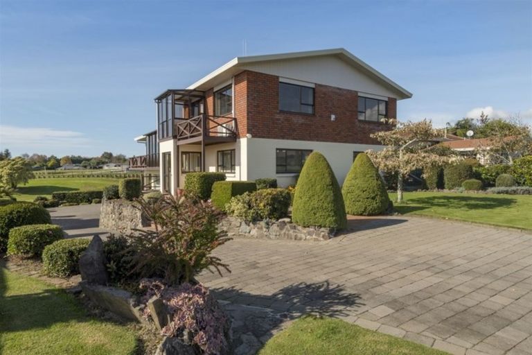 Photo of property in 44 Links View Drive, Omokoroa, 3114