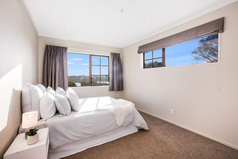 Photo of property in 17 Leeward Drive, Whitby, Porirua, 5024