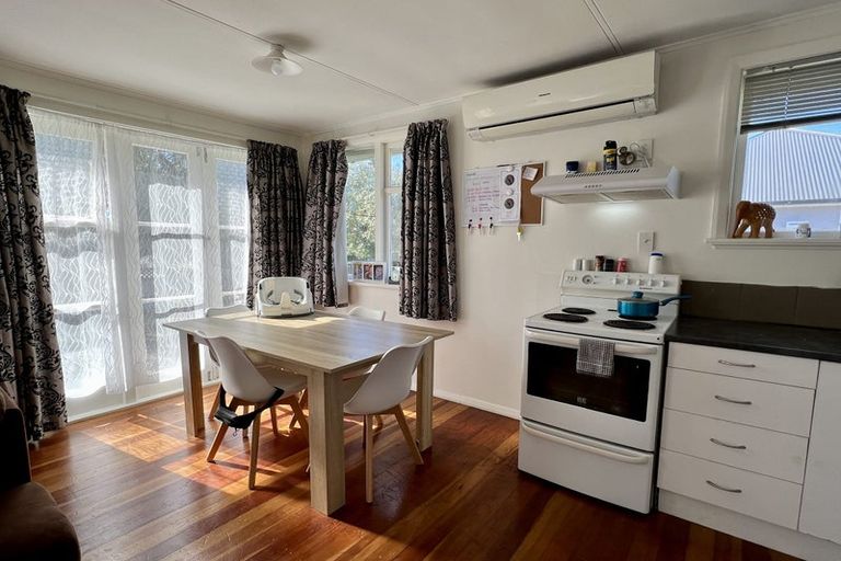 Photo of property in 32 Norrie Street, Bader, Hamilton, 3206