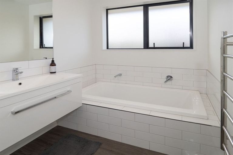 Photo of property in 12 Waterford Road, Tinwald, Ashburton, 7700