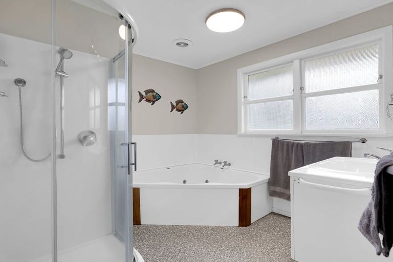 Photo of property in 112 Grove Road, Te Pahu, Hamilton, 3285