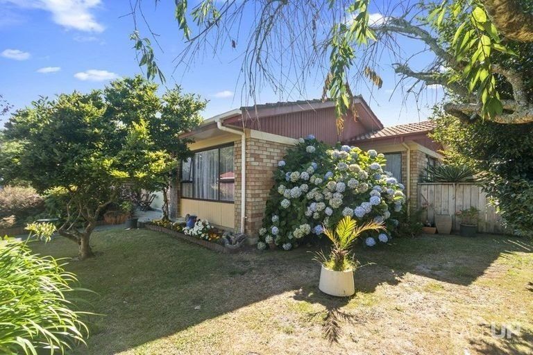 Photo of property in 1/14 Ti Nana Crescent, Henderson, Auckland, 0610