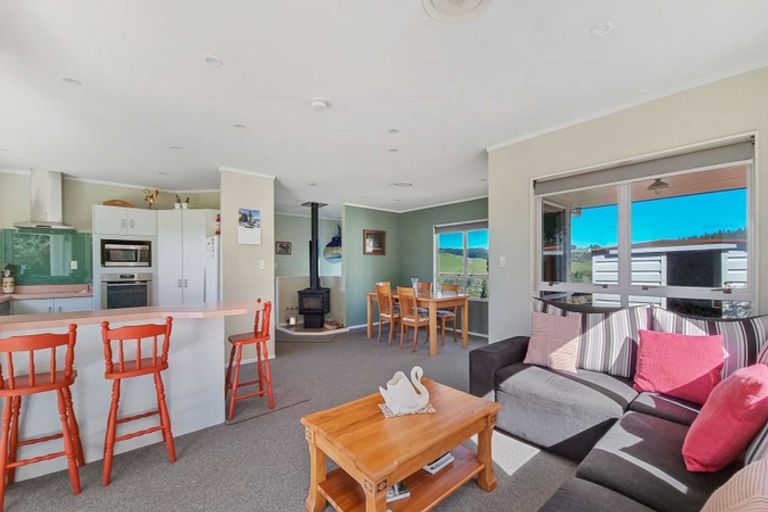 Photo of property in 24 Mountain Road, Western Heights, Rotorua, 3015