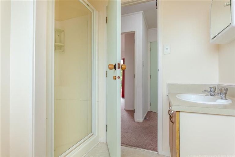 Photo of property in 63 Hassan Drive, Massey, Auckland, 0614