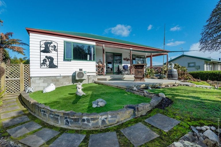 Photo of property in 6 Geisha Road, Waikuku, Rangiora, 7473