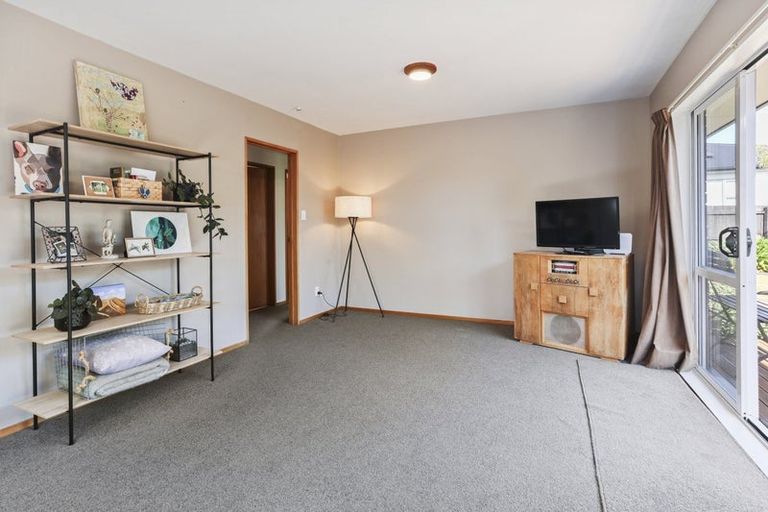 Photo of property in 12b Chardale Street, Avondale, Christchurch, 8061