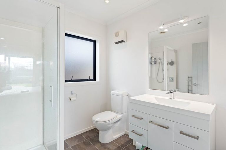 Photo of property in 10 Moy Place, Otaki, 5512