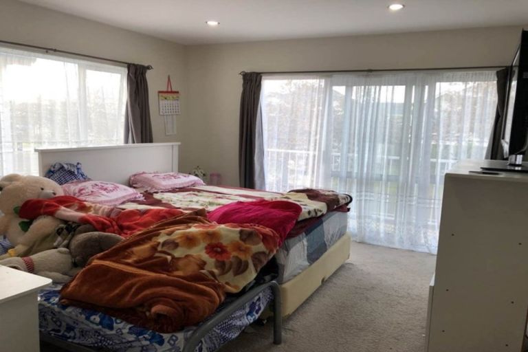 Photo of property in 8 Tarapiroe Avenue, Takanini, 2112